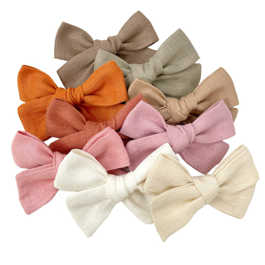 Classic Linen Pinwheel Bow