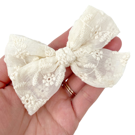 Embroidered Mesh Pinwheel Bow